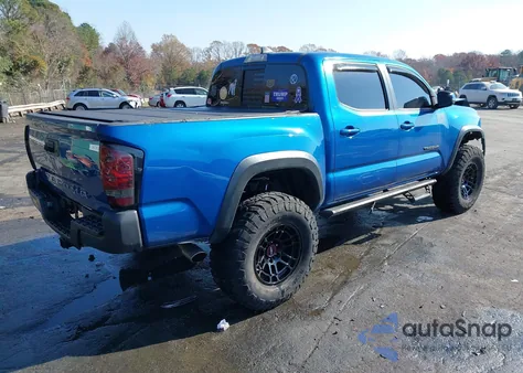 2017 Toyota Tacoma Trd Off Road z USA, uszkodzony, nr VIN 3TMAZ5CN3HM037776